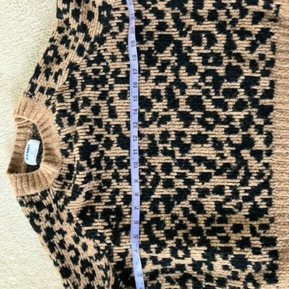 Old Navy Sweater - Picture 3 of 3